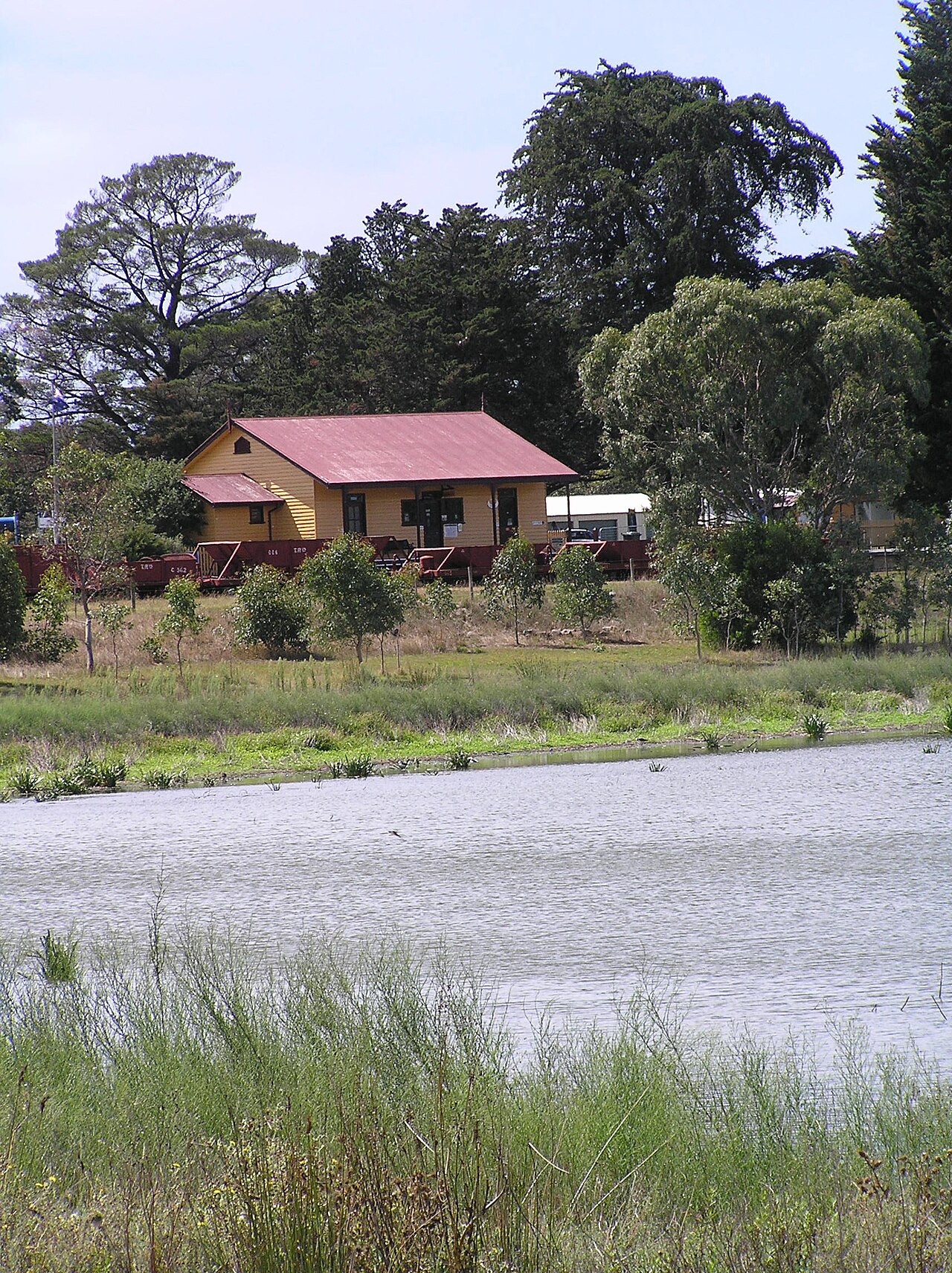 Lake Lorne